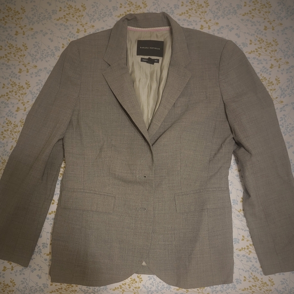 Coat - Picture 2 of 3